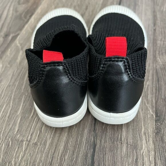Cat & Jack Black Micah Slip On Sneakers Size 7 - Picture 3 of 4